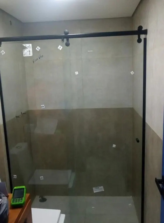 Box de vidro instalado pela Company Box de Vidro em São Paulo — projeto 5