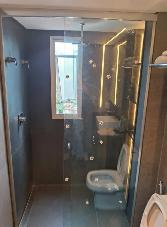 Box de vidro instalado pela Company Box de Vidro em São Paulo — projeto 74