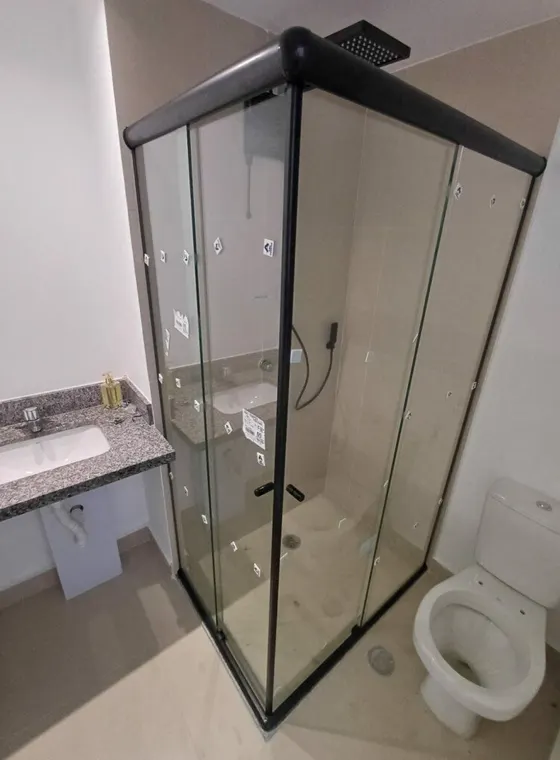 Box de vidro instalado pela Company Box de Vidro em São Paulo — projeto 83