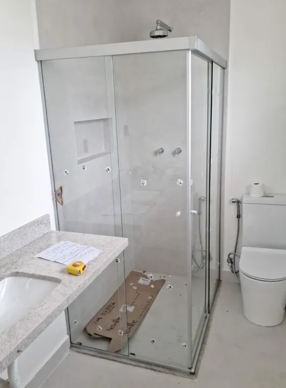 Box de vidro instalado pela Company Box de Vidro em São Paulo — projeto 97