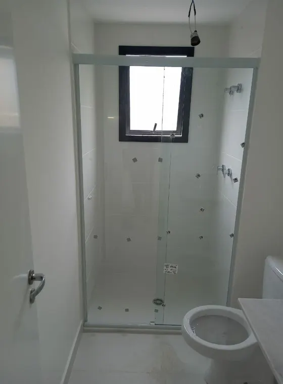 Box de vidro instalado pela Company Box de Vidro em São Paulo — projeto 105